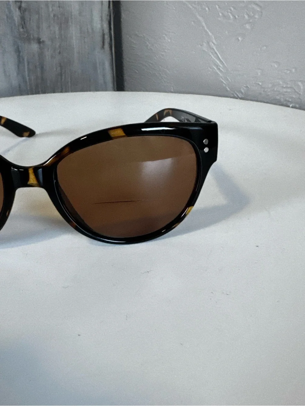 Peepers Napa +1.50 Bifocal Reader Sunglasses Brown Tortoise UV Readers